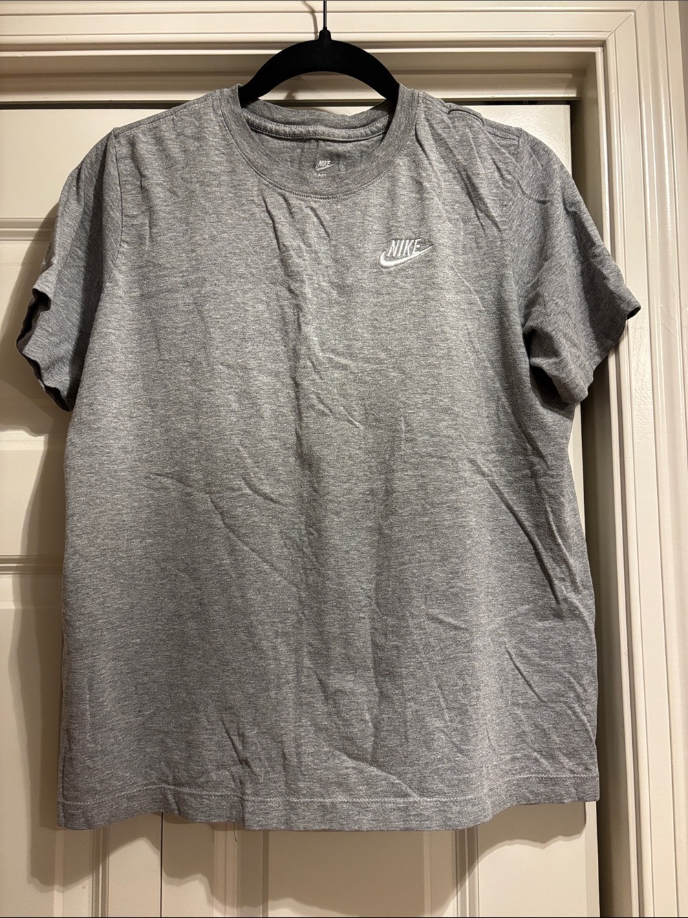 Nike Men’s Heather Gray Short Sleeve Crew Tee